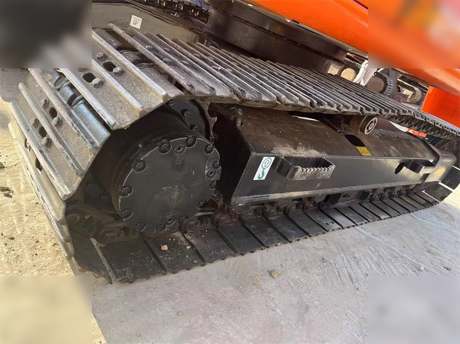 HITACHI EX120-5 - Pelle sur chenille: photos 2 HITACHI EX120-5 - Pelle sur chenille: photos 2