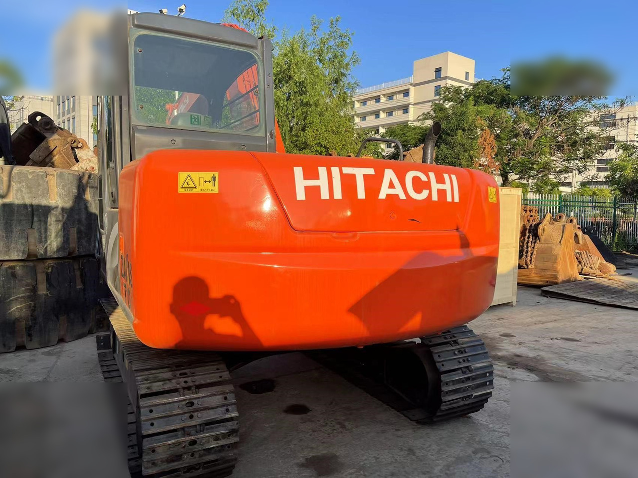 HITACHI ZX70 - Pelle sur chenille: photos 2 HITACHI ZX70 - Pelle sur chenille: photos 2