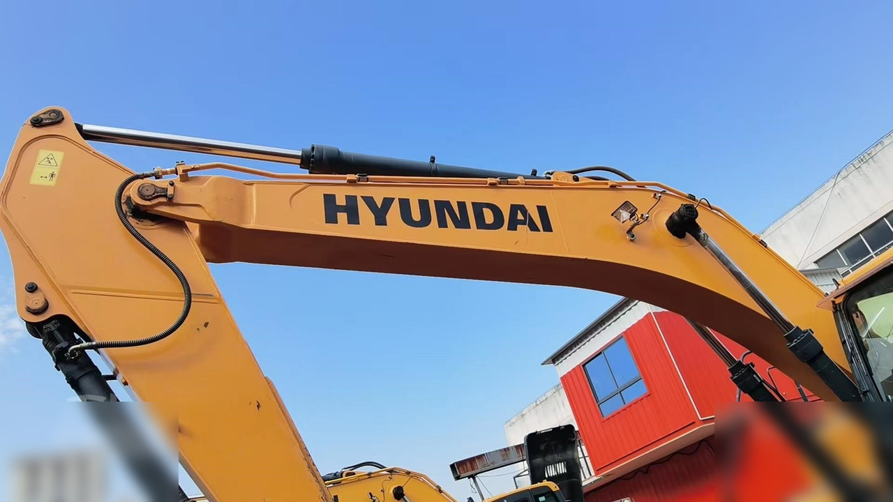 HYUNDAI ROBEX 225 LC-9T - Pelle sur chenille: photos 4 HYUNDAI ROBEX 225 LC-9T - Pelle sur chenille: photos 4
