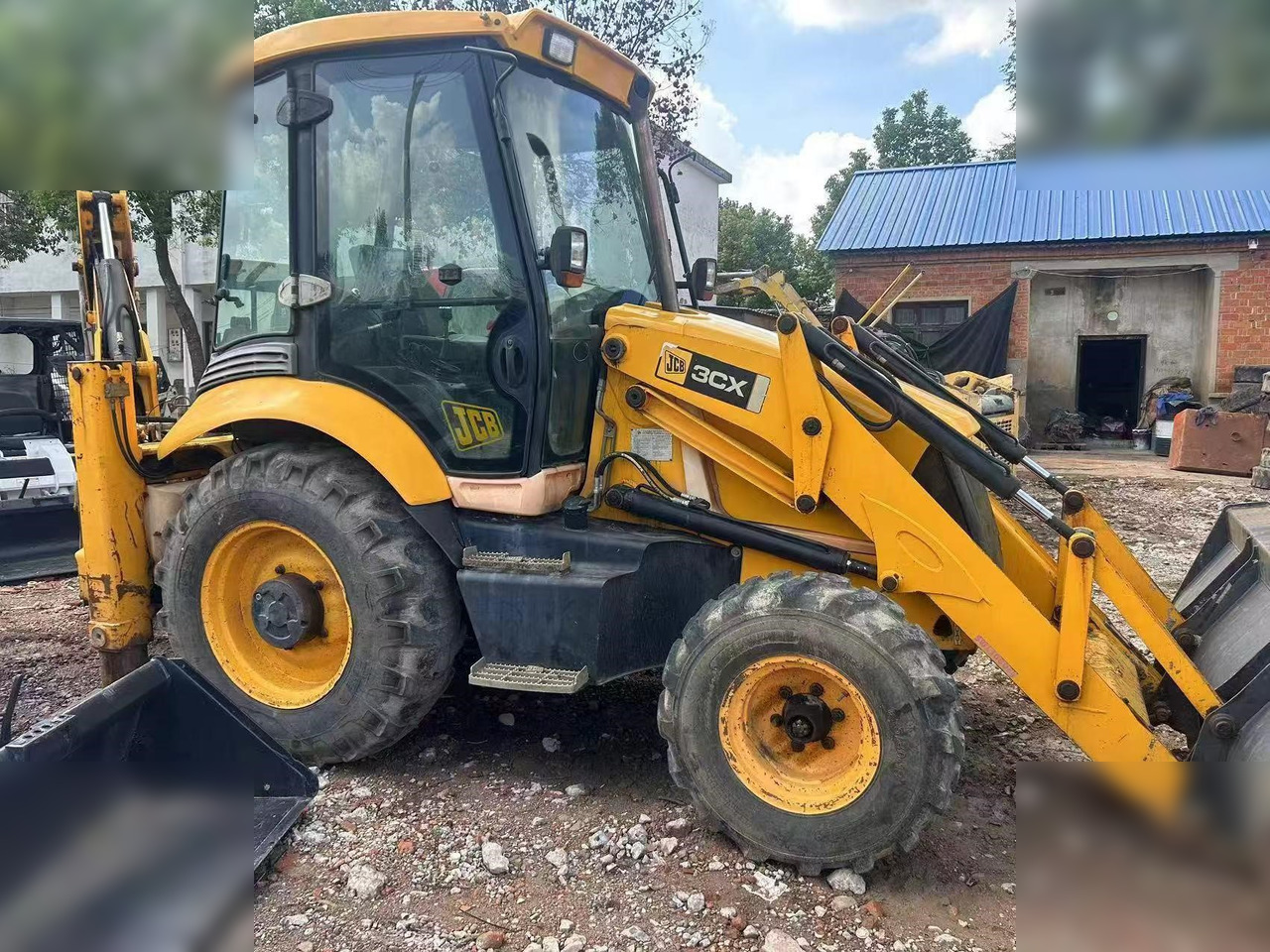 JCB 3CX - Tractopelle: photos 4 JCB 3CX - Tractopelle: photos 4