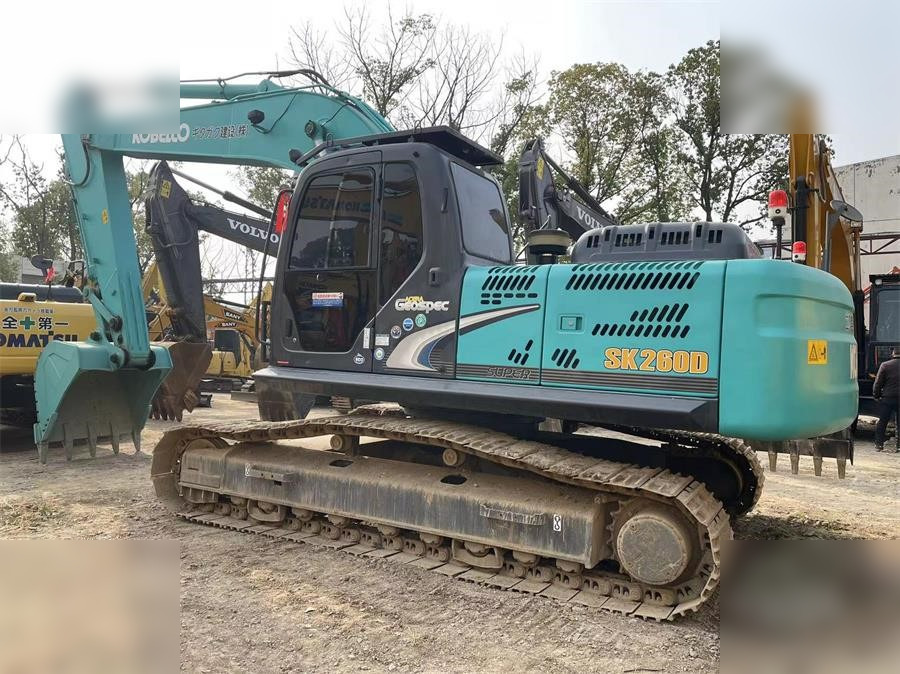 KOBELCO SK260D ACERA GEOSPEC - Pelle sur chenille: photos 2 KOBELCO SK260D ACERA GEOSPEC - Pelle sur chenille: photos 2