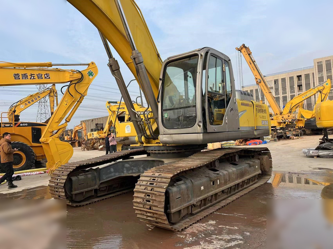KOBELCO SK350 LC-8 - Pelle sur chenille: photos 4 KOBELCO SK350 LC-8 - Pelle sur chenille: photos 4