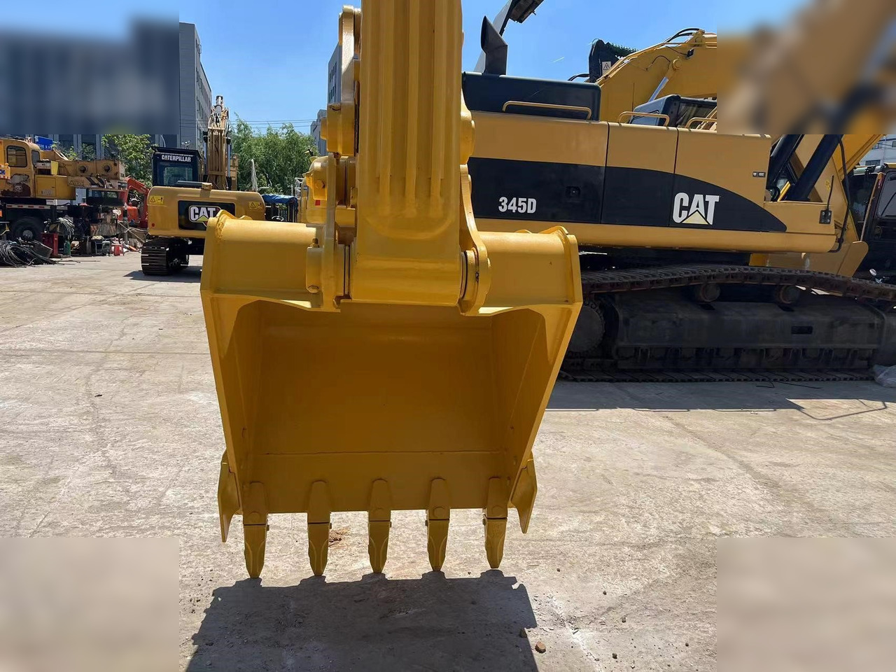 KOMATSU PC200-8 - Pelle sur chenille: photos 5 KOMATSU PC200-8 - Pelle sur chenille: photos 5