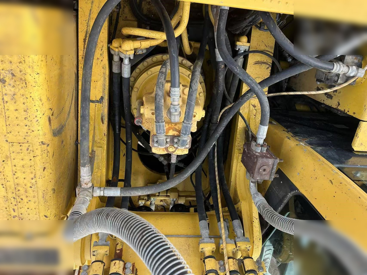 Pelle sur chenille KOMATSU PC400-8R: photos 9