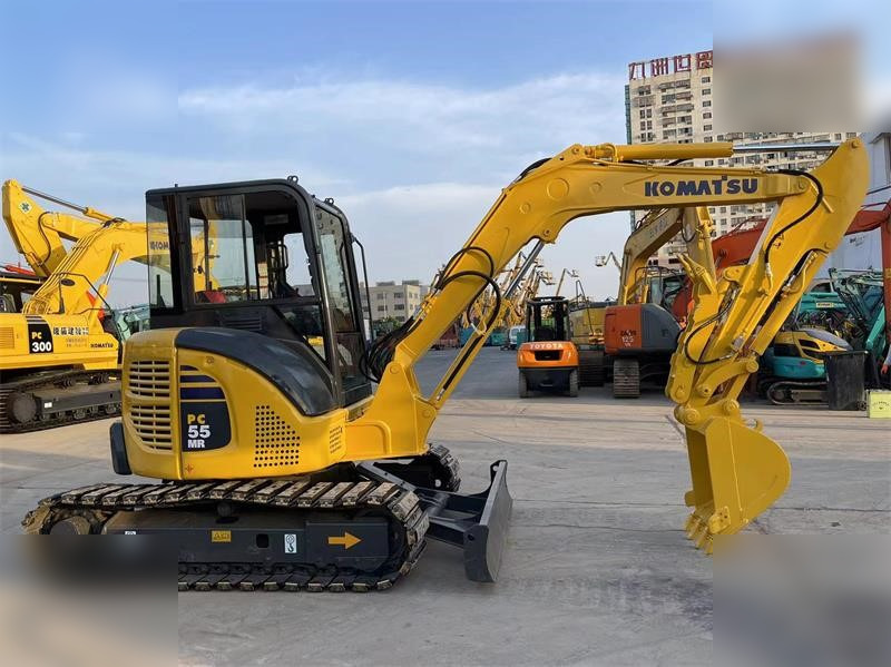 KOMATSU PC55MR-2 - Mini pelle: photos 3 KOMATSU PC55MR-2 - Mini pelle: photos 3