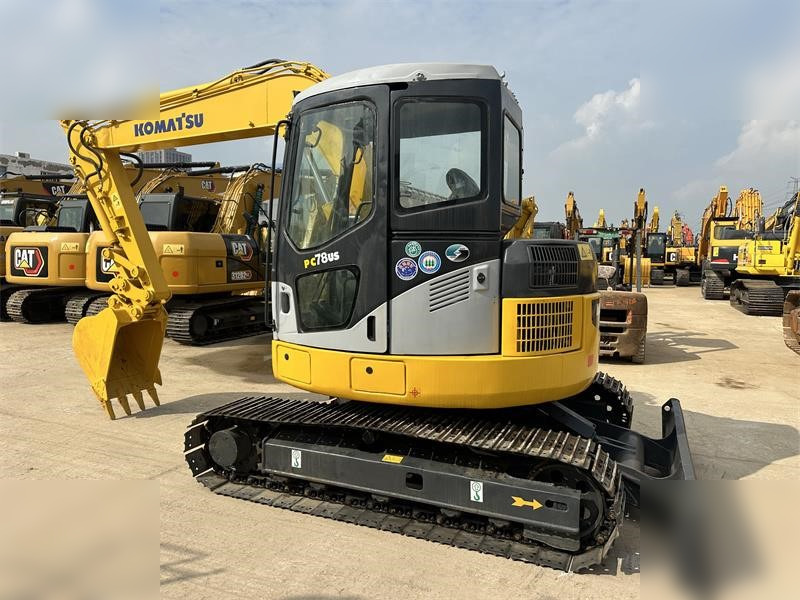 KOMATSU PC78US-6 - Pelle sur chenille: photos 2 KOMATSU PC78US-6 - Pelle sur chenille: photos 2