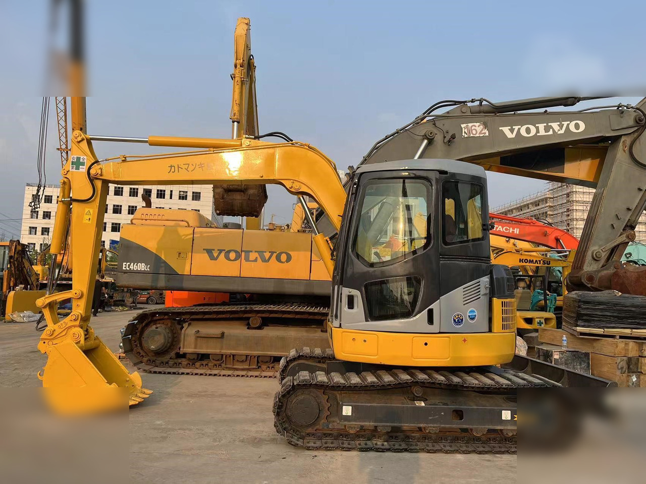 KOMATSU PC78US-6N0 - Pelle sur chenille: photos 1 KOMATSU PC78US-6N0 - Pelle sur chenille: photos 1