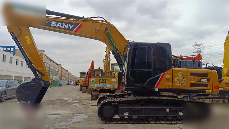 SANY SY215C - Pelle sur chenille: photos 1 SANY SY215C - Pelle sur chenille: photos 1