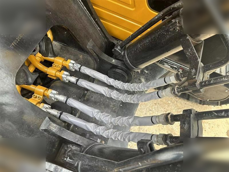 SANY SY235C - Pelle sur chenille: photos 5 SANY SY235C - Pelle sur chenille: photos 5