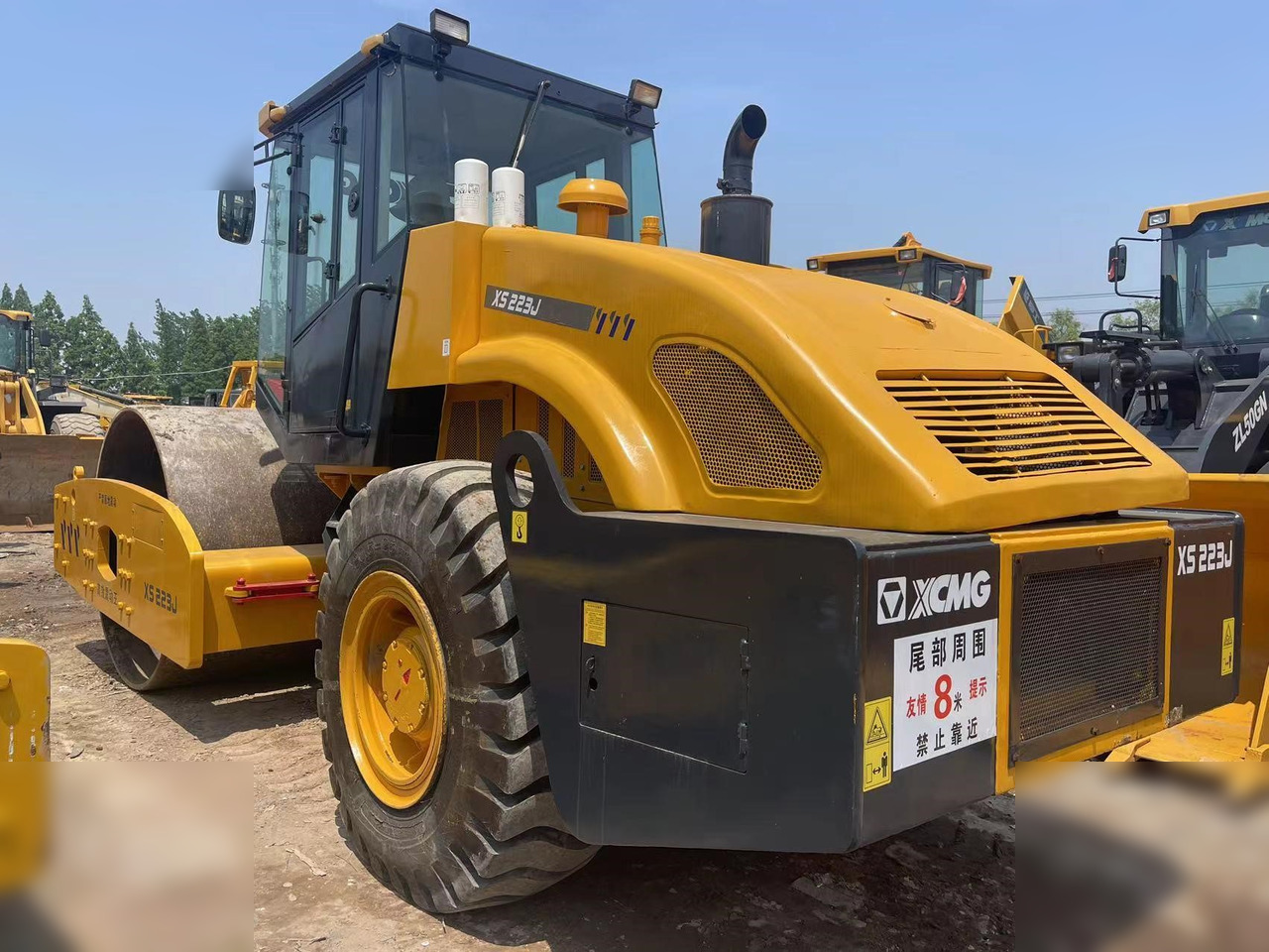 XCMG XS223J - Compacteur à pieds de mouton/ Monocylindre: photos 1 XCMG XS223J - Compacteur à pieds de mouton/ Monocylindre: photos 1