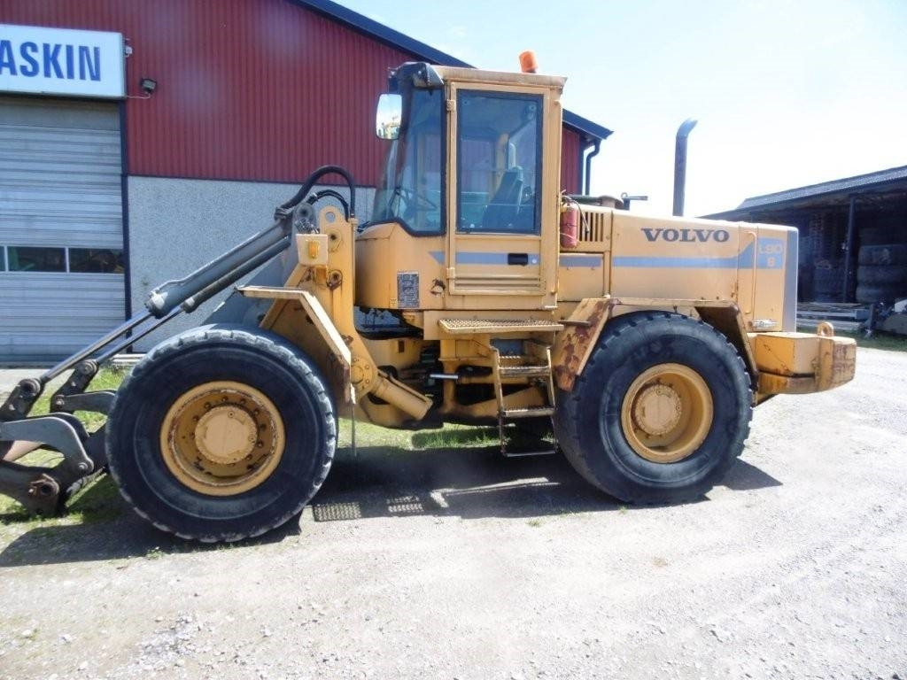 Volvo L90B - Chargeuse sur pneus: photos 1 Volvo L90B - Chargeuse sur pneus: photos 1