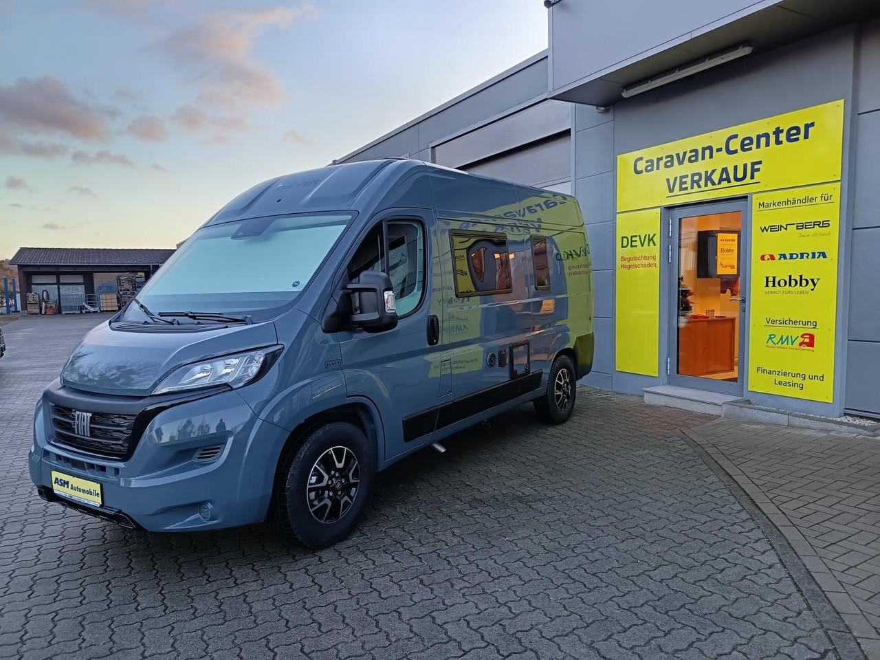 Clever Tour 540*BLACK EDITION*FINAL SALE RABATT*SOFORT* - Fourgon aménagé: photos 4 Clever Tour 540*BLACK EDITION*FINAL SALE RABATT*SOFORT* - Fourgon aménagé: photos 4