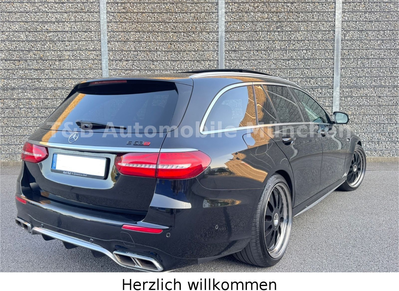 Mercedes-Benz E 63 S AMG*4Matic+*Panorama*MB-Garantie*Designo* - Voiture: photos 3 Mercedes-Benz E 63 S AMG*4Matic+*Panorama*MB-Garantie*Designo* - Voiture: photos 3