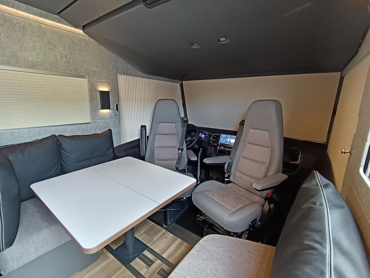 Camping-car intégral Niesmann + Bischoff iSmove 6.9 E 132 kW*AHK*SOLAR*SAT*TV*DACHKLIMA*: photos 11