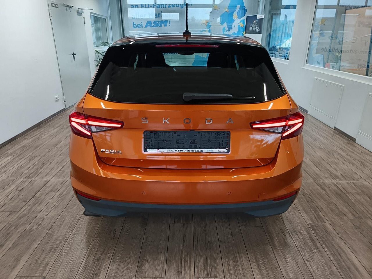 Skoda Fabia 130 Jahre 1,0 TSI*AHK-VORBER.*5J.GARANTIE* - Berline: photos 5 Skoda Fabia 130 Jahre 1,0 TSI*AHK-VORBER.*5J.GARANTIE* - Berline: photos 5