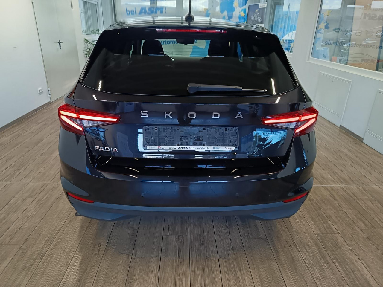 Skoda Fabia 130 Jahre 1,0 TSI*AHK-VORBER.*5J.GARANTIE* - Berline: photos 5 Skoda Fabia 130 Jahre 1,0 TSI*AHK-VORBER.*5J.GARANTIE* - Berline: photos 5