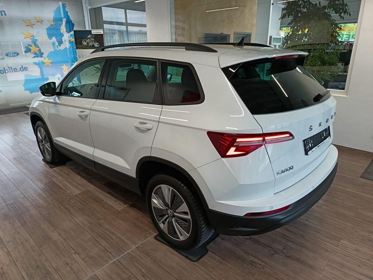 Skoda Karoq Style 1,5TSI DSG*AHK-VORBER*NAVI*LED*R-KAM - SUV: photos 4 Skoda Karoq Style 1,5TSI DSG*AHK-VORBER*NAVI*LED*R-KAM - SUV: photos 4