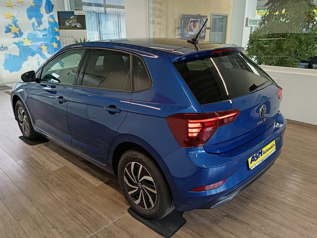 Volkswagen Polo Life 1.0 TSI 70kW DSG*LED*ACC*R-KAM*DAB*PDC - Voiture: photos 4 Volkswagen Polo Life 1.0 TSI 70kW DSG*LED*ACC*R-KAM*DAB*PDC - Voiture: photos 4