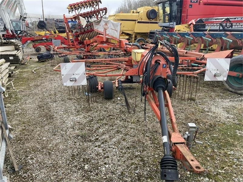 Kuhn GA 7822 MASTERDRIVE - Faneuse: photos 1 Kuhn GA 7822 MASTERDRIVE - Faneuse: photos 1