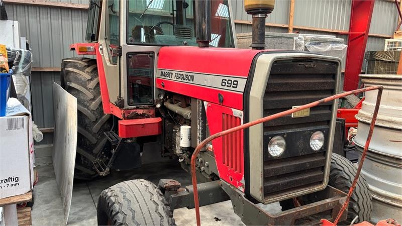 Massey Ferguson 699 - Tracteur agricole: photos 1 Massey Ferguson 699 - Tracteur agricole: photos 1
