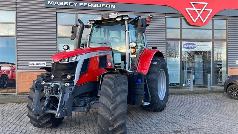 Massey Ferguson 6S.165 Dyna 6 Exclusive - Tracteur agricole: photos 2 Massey Ferguson 6S.165 Dyna 6 Exclusive - Tracteur agricole: photos 2
