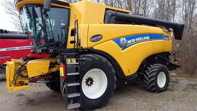 New Holland CX8.80 SLH med 25 fods Varifeed - Moissonneuse-batteuse: photos 1 New Holland CX8.80 SLH med 25 fods Varifeed - Moissonneuse-batteuse: photos 1