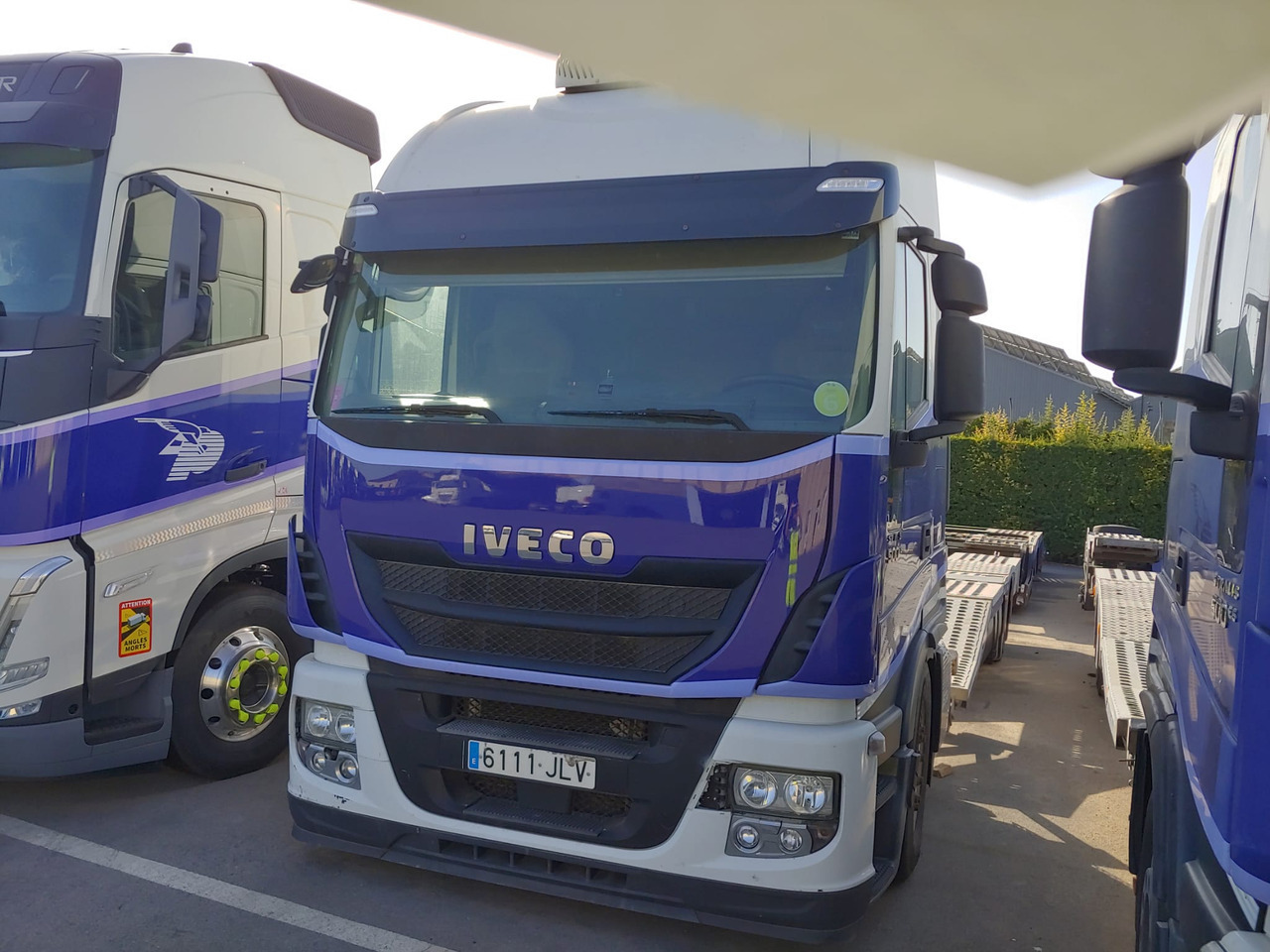 IVECO AS190S50FP - Camion porte-voitures: photos 3 IVECO AS190S50FP - Camion porte-voitures: photos 3