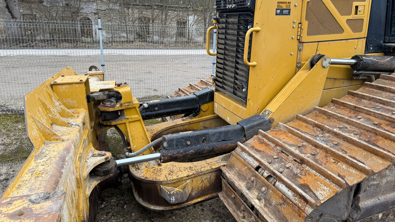 CAT D6N LGP - Bulldozer: photos 2 CAT D6N LGP - Bulldozer: photos 2
