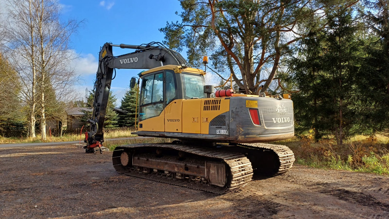 VOLVO EC180CL - Pelle sur chenille: photos 3 VOLVO EC180CL - Pelle sur chenille: photos 3