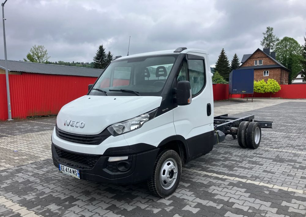 Iveco DAILY 35C13 ramo do zabudowy kiper wywrotka - Châssis cabine: photos 1 Iveco DAILY 35C13 ramo do zabudowy kiper wywrotka - Châssis cabine: photos 1