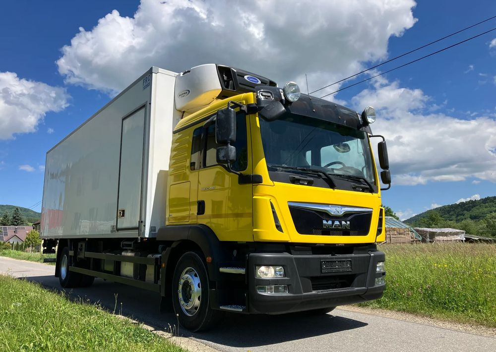 MAN MAN TGM 18.290 SYPIALKA chłodnia izoterma kontener - Camion frigorifique: photos 2 MAN MAN TGM 18.290 SYPIALKA chłodnia izoterma kontener - Camion frigorifique: photos 2