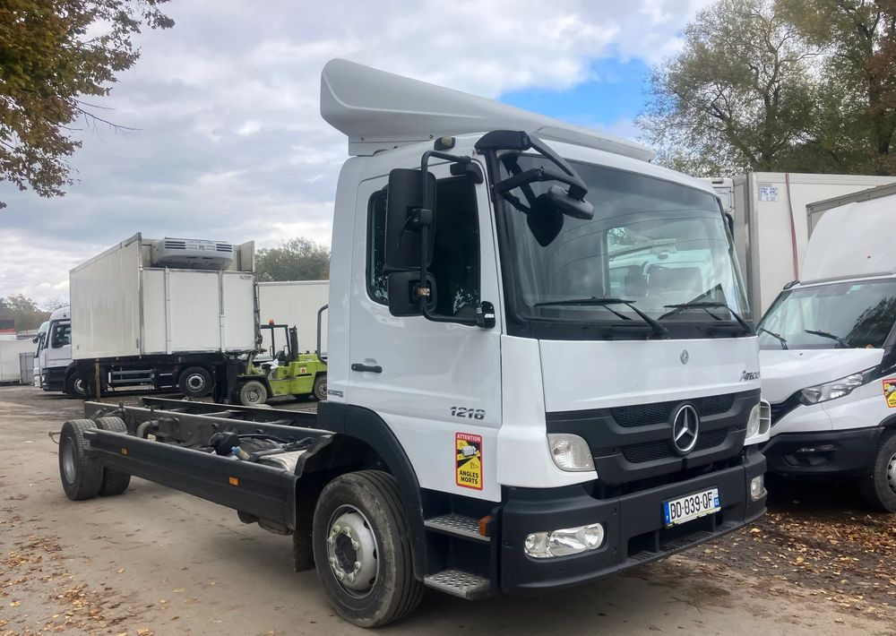 Mercedes-Benz Mercedes Atego 1218 Rama do zabudowy kiper beczka hakowiec laweta - Châssis cabine: photos 2 Mercedes-Benz Mercedes Atego 1218 Rama do zabudowy kiper beczka hakowiec laweta - Châssis cabine: photos 2