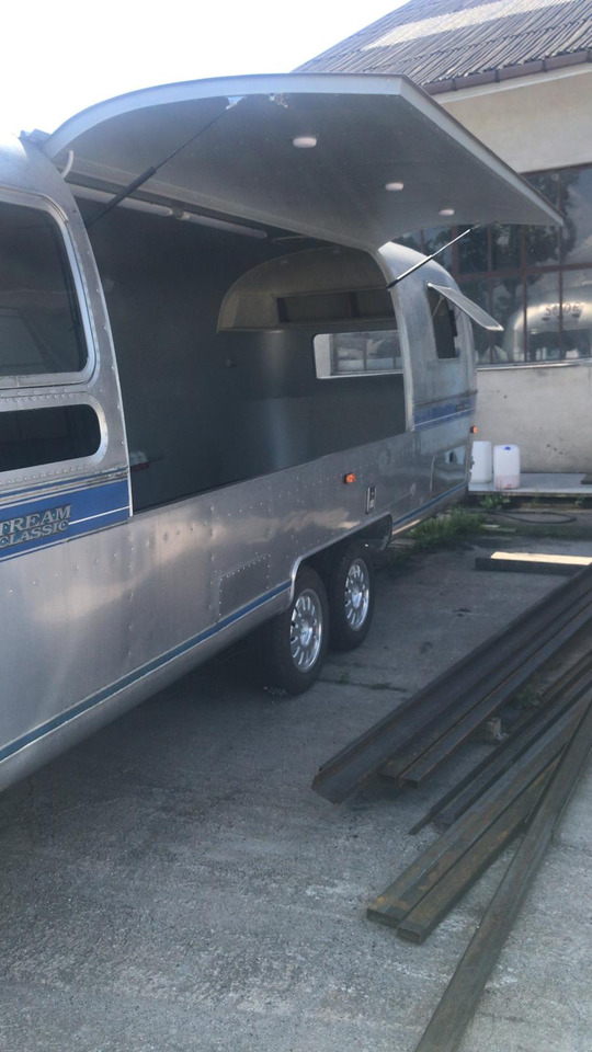 Remorque magasin 1992 Airstream Classic 1992 Airstream Classic – Fully Rebuilt Vintage Travel Trailer: photos 8
