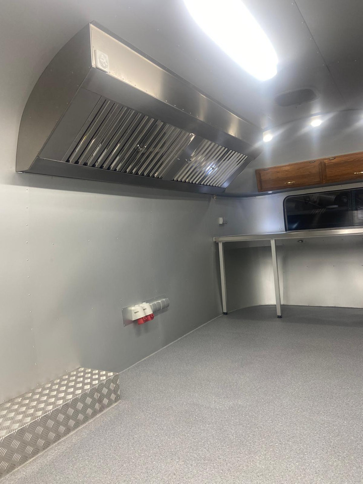 Remorque magasin 1992 Airstream Classic 1992 Airstream Classic – Fully Rebuilt Vintage Travel Trailer: photos 16