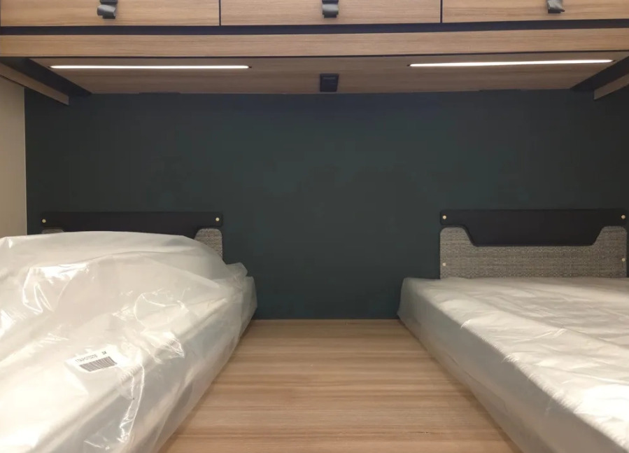 Fourgon aménagé neuf RIMOR Rimor KILIG 695 NEW Retrofitted 5-Passenger Winterized Camera Navigation: photos 16