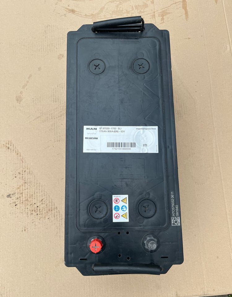 Akumulator MAN 175 Ah 900A 2025 rok - Système électrique pour Camion: photos 1 Akumulator MAN 175 Ah 900A 2025 rok - Système électrique pour Camion: photos 1