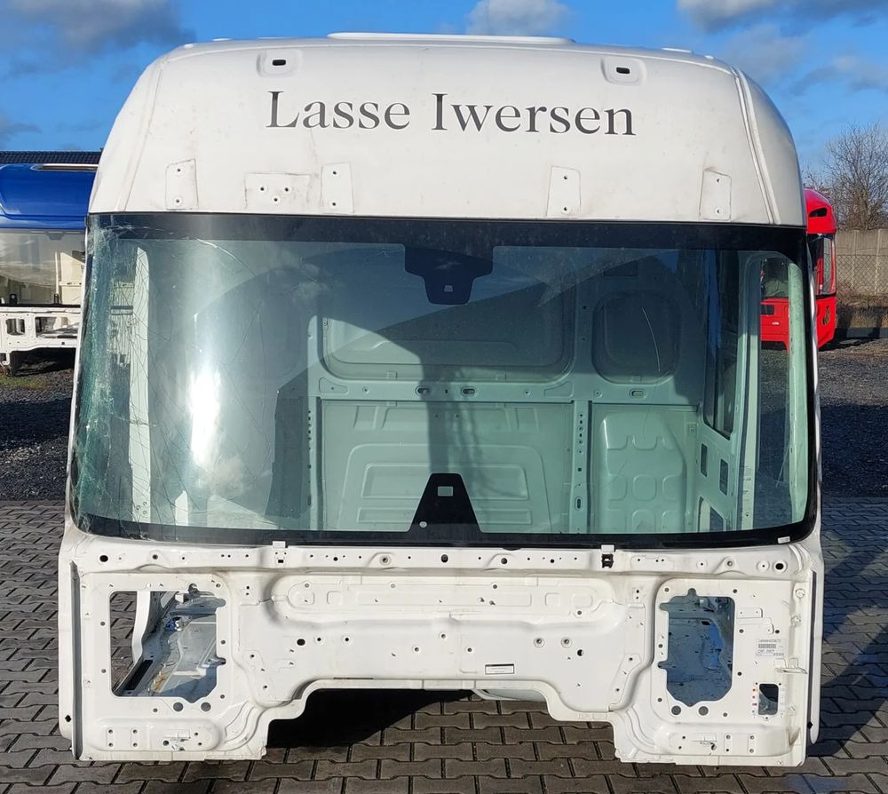 KABINA RENAULT GAMA T WYSOKA 2023R - Cabine pour Camion: photos 1 KABINA RENAULT GAMA T WYSOKA 2023R - Cabine pour Camion: photos 1