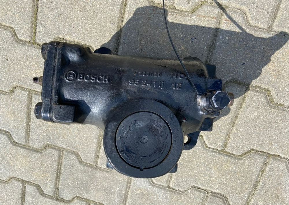 Kolumna kierownicza MAN TGL TGM TG 3 euro 6 przekładnia - Boîtier de direction pour Camion: photos 3 Kolumna kierownicza MAN TGL TGM TG 3 euro 6 przekładnia - Boîtier de direction pour Camion: photos 3