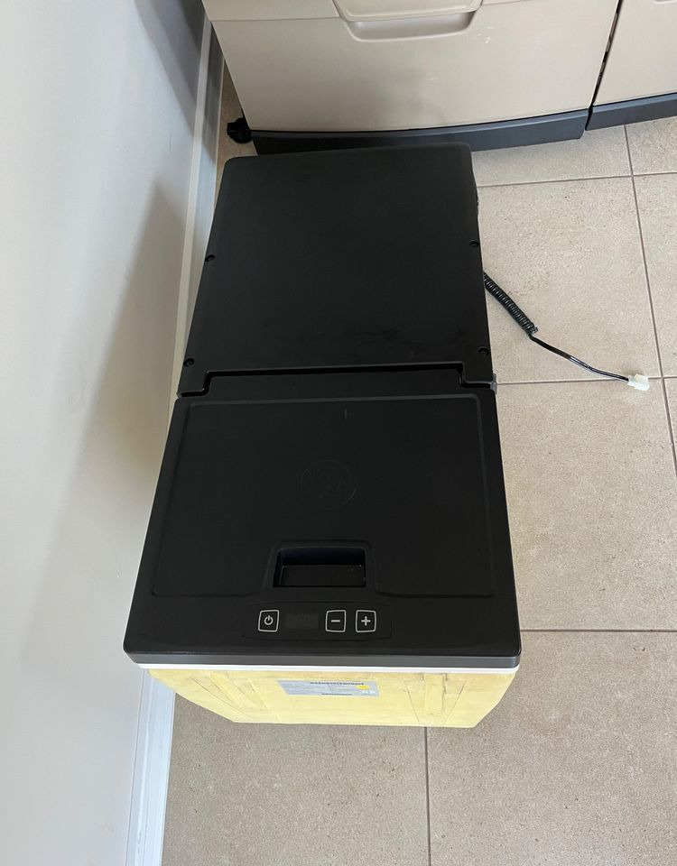 Lodówka MAN TG3 TGX nowy model chłodziarka - Cabine et intérieur pour Camion: photos 1 Lodówka MAN TG3 TGX nowy model chłodziarka - Cabine et intérieur pour Camion: photos 1