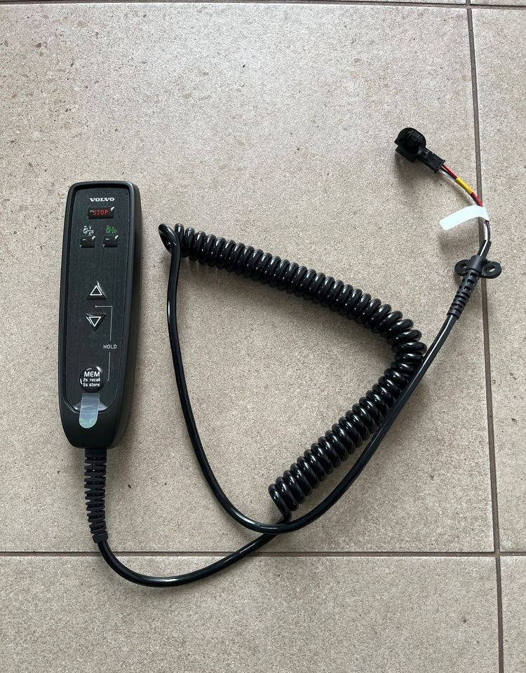 NOWY pilot podnoszenia poduszek Volvo FH5 Aero ecas - Cabine et intérieur pour Camion: photos 1 NOWY pilot podnoszenia poduszek Volvo FH5 Aero ecas - Cabine et intérieur pour Camion: photos 1