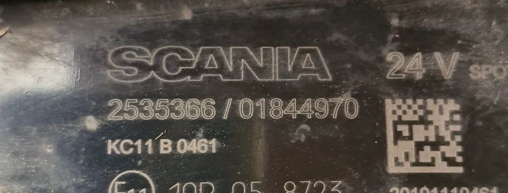 SCANIA R S HALOGEN DALEKOSIĘŻNY HALOGENY 2535366 2535367 - Lumière/ Éclairage pour Camion: photos 2 SCANIA R S HALOGEN DALEKOSIĘŻNY HALOGENY 2535366 2535367 - Lumière/ Éclairage pour Camion: photos 2
