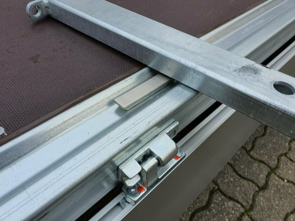 Böckmann HL-AL 5121/35 F ECO Hochlader PKW-Anhänger 3,5t - Remorque plateau: photos 4 Böckmann HL-AL 5121/35 F ECO Hochlader PKW-Anhänger 3,5t - Remorque plateau: photos 4