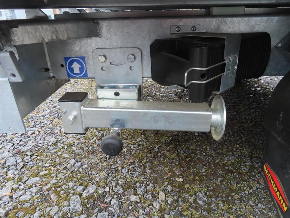 Böckmann PKW Anhänger, Dreiseitenkipper, 3,0 to. Elektrokipper, - Remorque benne: photos 4 Böckmann PKW Anhänger, Dreiseitenkipper, 3,0 to. Elektrokipper, - Remorque benne: photos 4