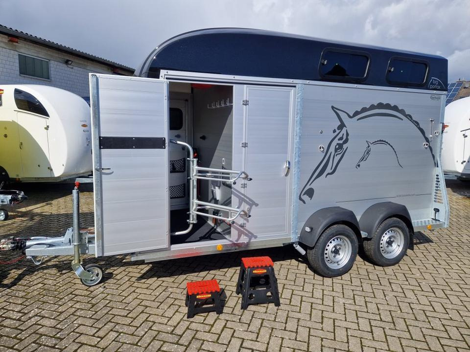 Van chevaux Böckmann Pferdeanhänger Big Portax WCF 100km/h Sattelraum: photos 9