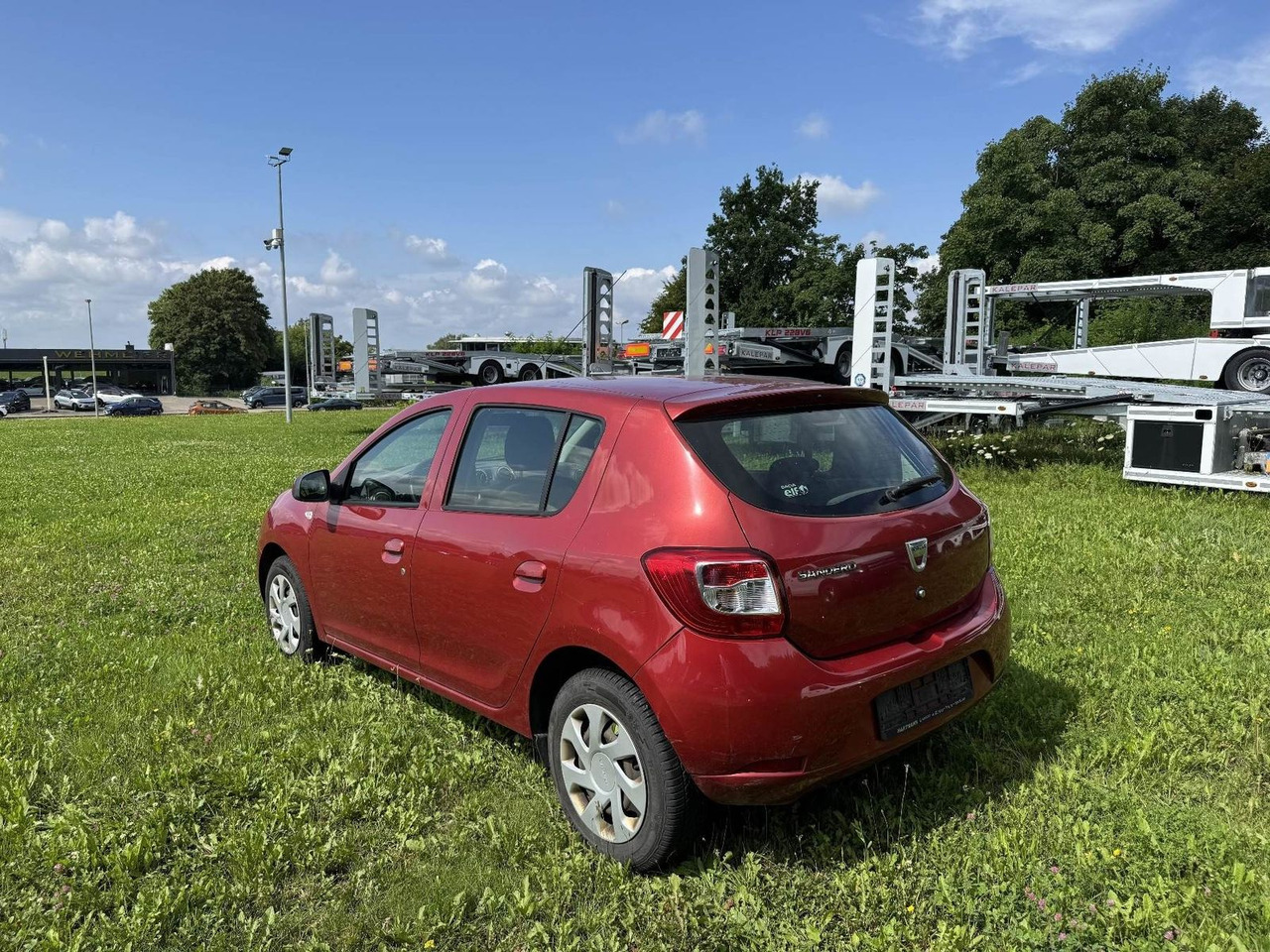 Dacia Sandero TCe90 Laureate +STEUERKETTE RASSELT+ - Berline: photos 3 Dacia Sandero TCe90 Laureate +STEUERKETTE RASSELT+ - Berline: photos 3