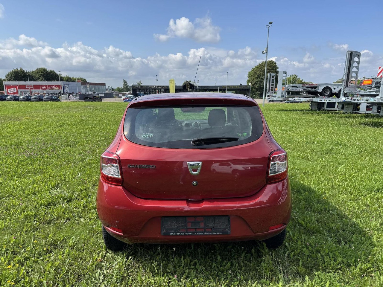 Dacia Sandero TCe90 Laureate +STEUERKETTE RASSELT+ - Berline: photos 4 Dacia Sandero TCe90 Laureate +STEUERKETTE RASSELT+ - Berline: photos 4