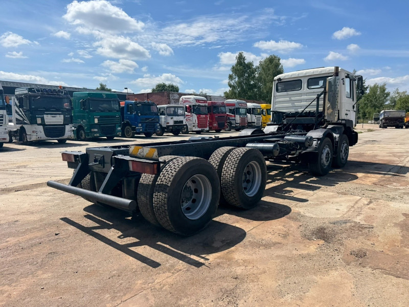 MAN 32.364 (EURO 2 / 6 CYLINDER / 12 TIRES / 8X4 / PERFECT) - Châssis cabine: photos 5 MAN 32.364 (EURO 2 / 6 CYLINDER / 12 TIRES / 8X4 / PERFECT) - Châssis cabine: photos 5