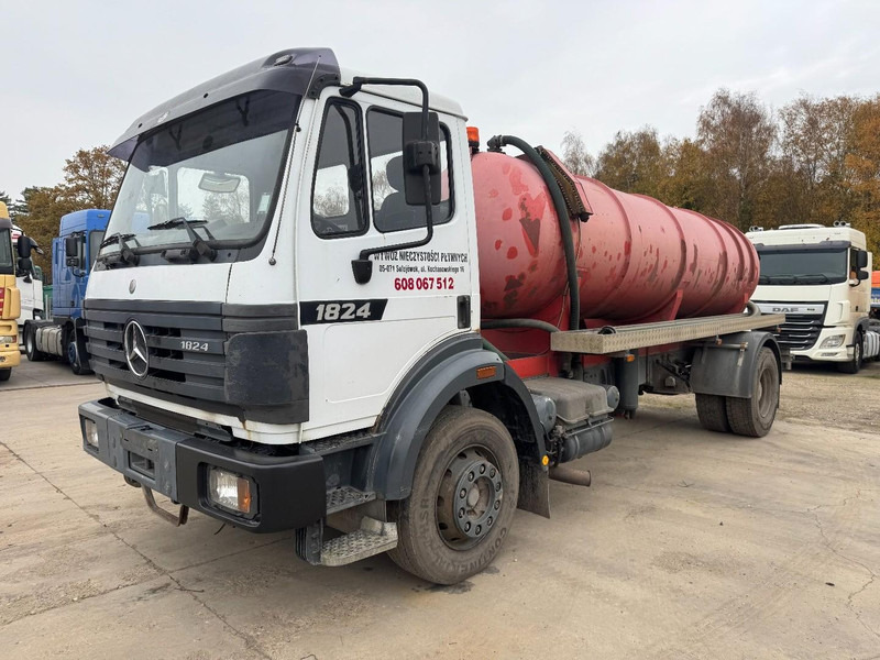 Mercedes-Benz SK 1824 (10.000 L / GRAND PONT / LAMES / V6 MOTEUR / PARFAIT ETAT) - Camion hydrocureur: photos 1 Mercedes-Benz SK 1824 (10.000 L / GRAND PONT / LAMES / V6 MOTEUR / PARFAIT ETAT) - Camion hydrocureur: photos 1
