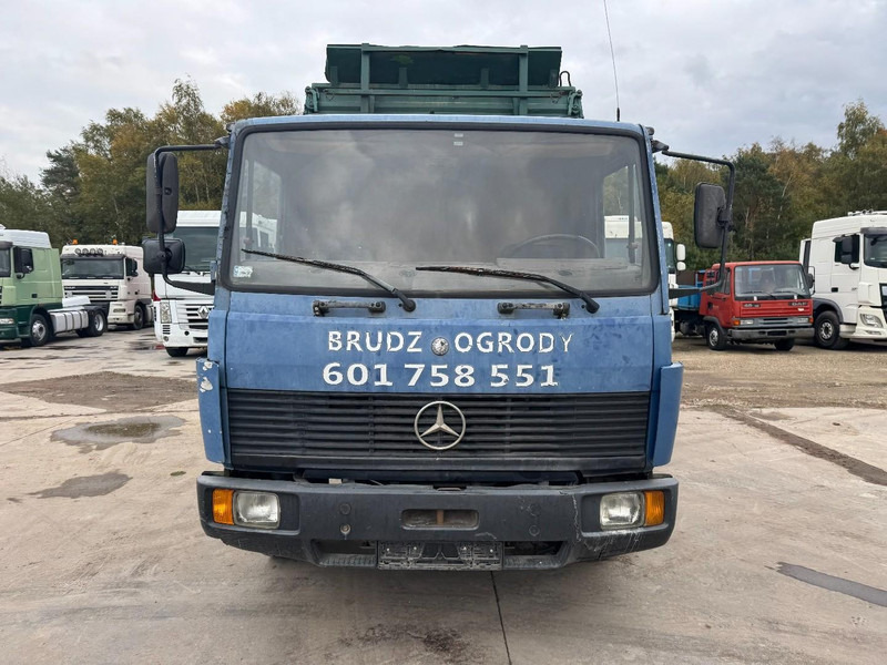 Mercedes-Benz SK 814 (6 CYLINDER / STEEL SUSPENSION / MANUAL PUMP / 3-SIDE TIPPER) - Camion benne: photos 2 Mercedes-Benz SK 814 (6 CYLINDER / STEEL SUSPENSION / MANUAL PUMP / 3-SIDE TIPPER) - Camion benne: photos 2