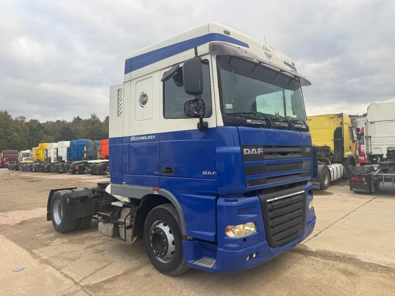DAF 105 XF 460 Space Cab (GOOD CONDITION / BON ETAT) - Tracteur routier: photos 3 DAF 105 XF 460 Space Cab (GOOD CONDITION / BON ETAT) - Tracteur routier: photos 3